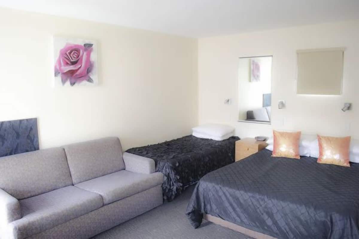 Familienzimmer (1 Queen 1 Single,Ground Floor-Unit 3)
