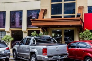 Exterior - Sakr Hotel (Penapolis)