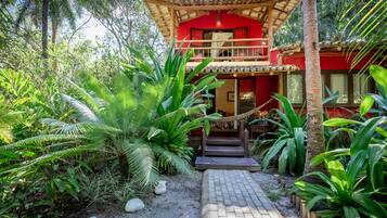 Suite Duplex | Frigobar, individualmente decorados, roupa de cama