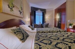 Suite | 1 bedroom, minibar, in-room safe, desk