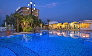 Indoor pool, 2 outdoor pools, pool umbrellas, sun loungers
