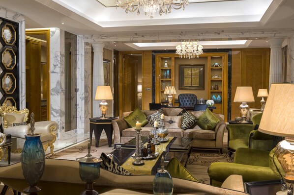 A luxurious living room with a chandelier, plush sofas, and elegant decor. - Intercontinental Tangshan by IHG (Tangshan)