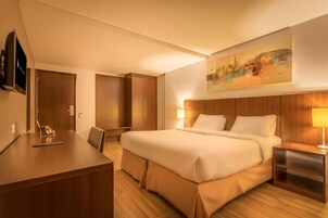 Minibar, in-room safe, desk, blackout drapes