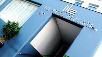 Fachada da propriedade