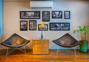 Lobby sitting area - H3 Hotel Paulista (São Paulo)