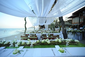 Espace de mariage à l’extérieur