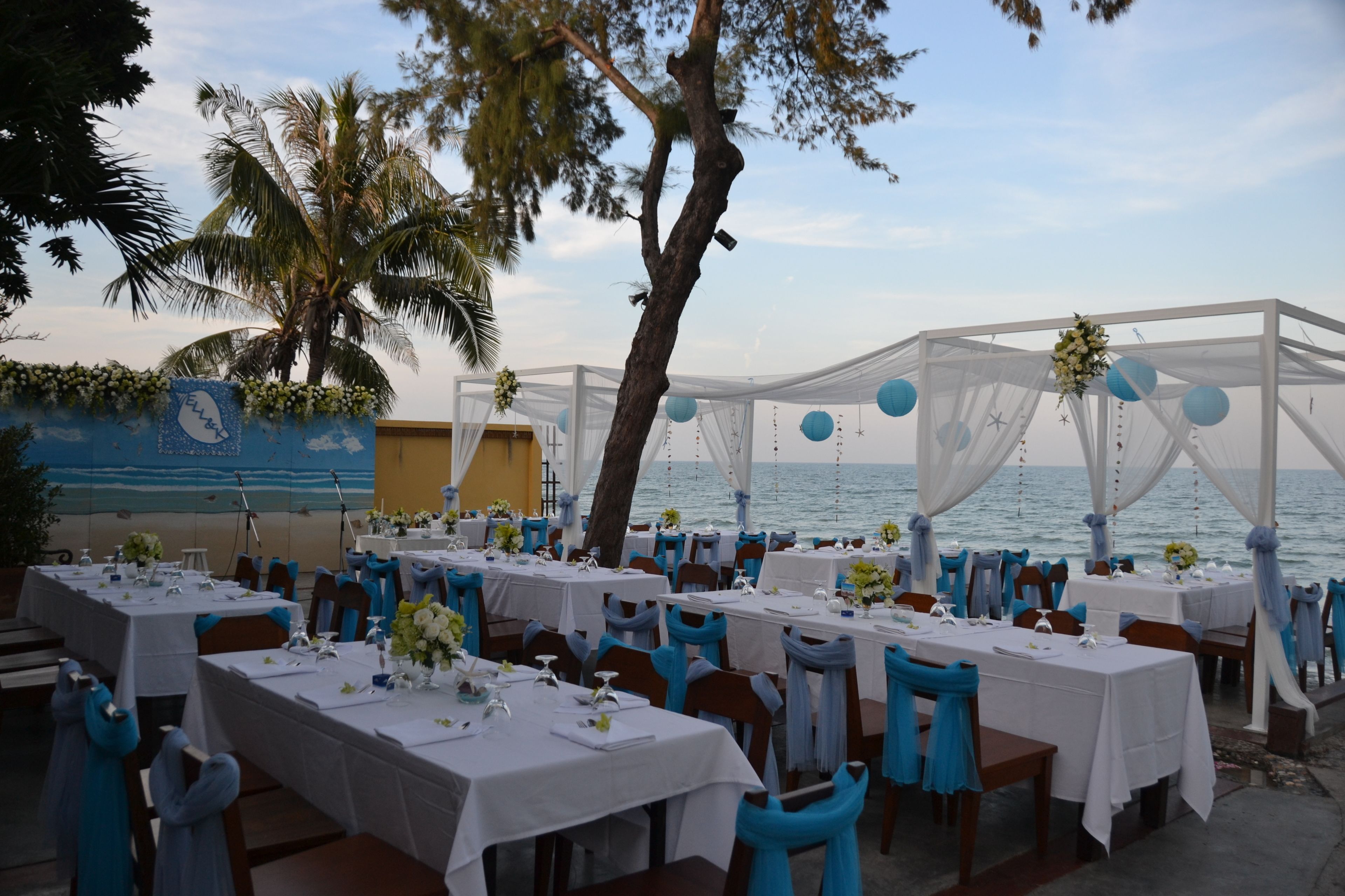 outdoor banquet area