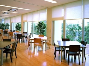 Esmorzar diari d'estil bufet (800 JPY per persona)