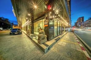 Front of property - M2 de Bangkok (Bangkok)