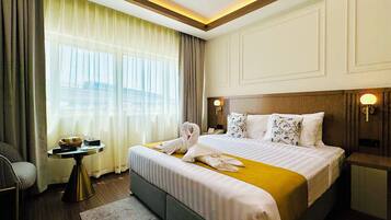 Deluxe Double or Twin Room | Premium bedding, minibar, in-room safe, individually decorated