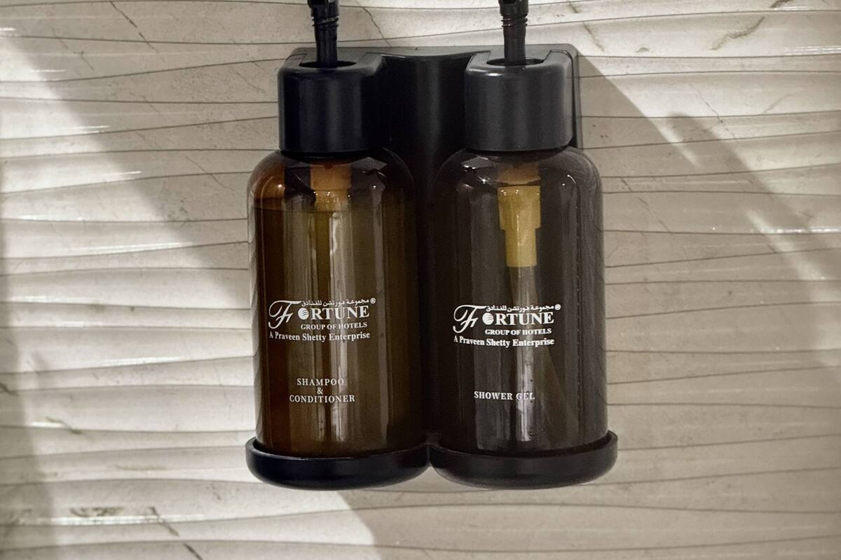 deluxe double or twin room | bathroom amenities | free toiletries, hair dryer, bathrobes, slippers