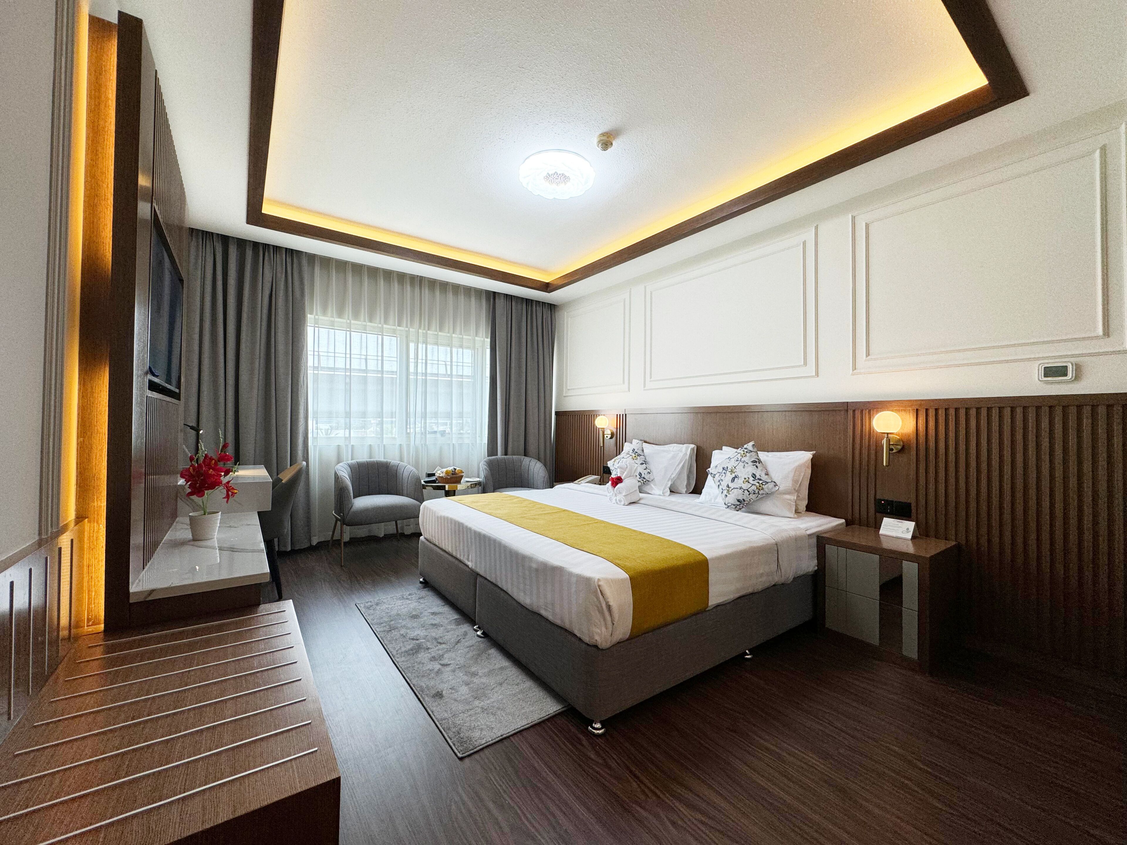 deluxe double or twin room | 1 bedroom, premium bedding, minibar, in-room safe