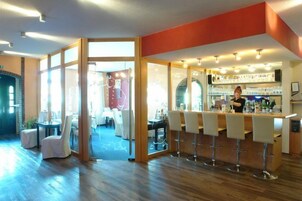 Bar (en el alojamiento)