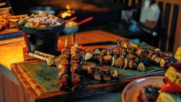 Thức ăn và đồ uống
