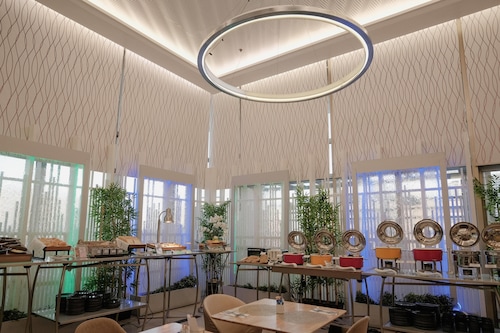 Ramada by Wyndham Manila Central