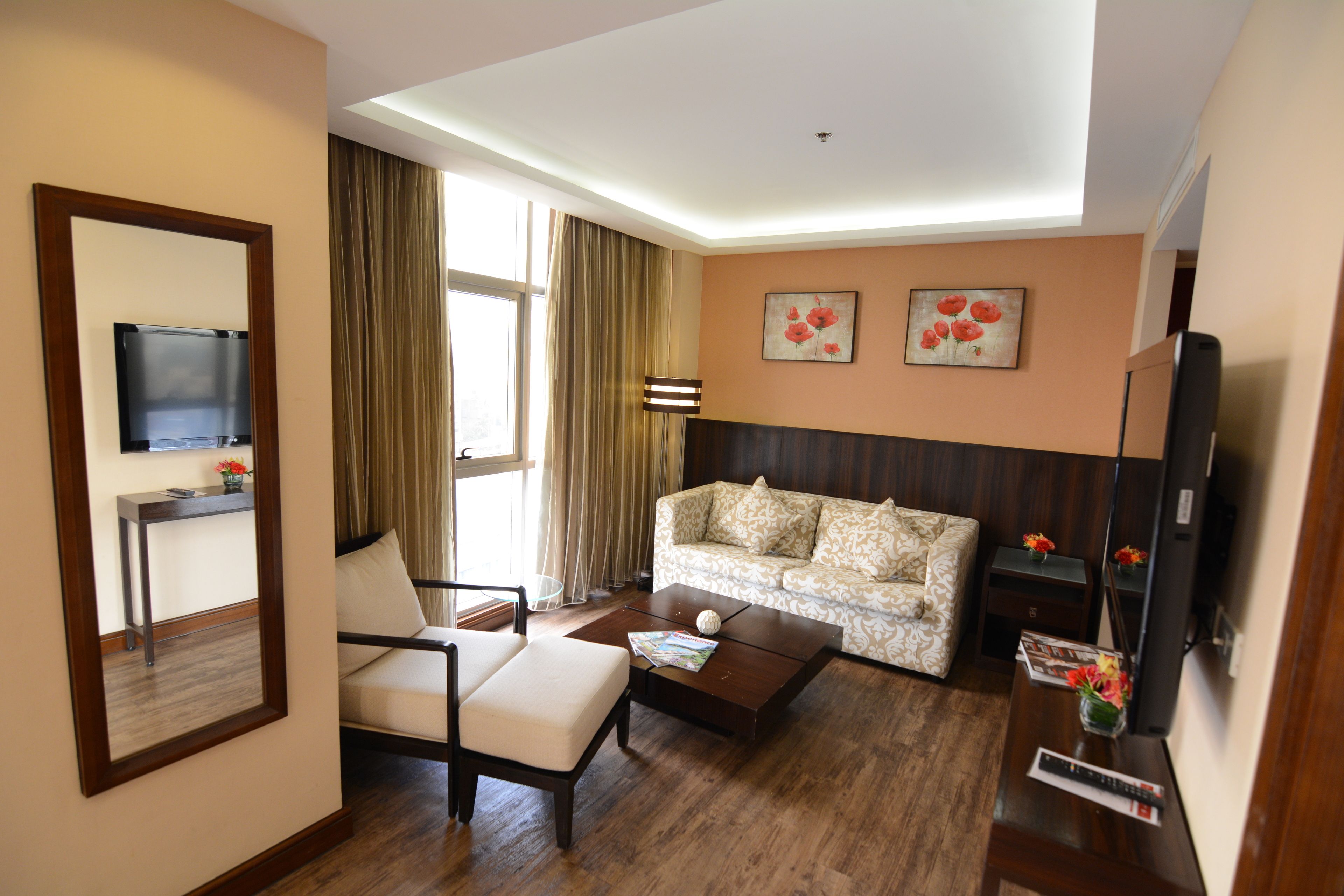 32-inch flat-screen tv with cable channels, tv