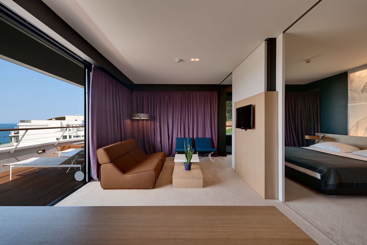 bay suite | living area | lcd tv, pay films