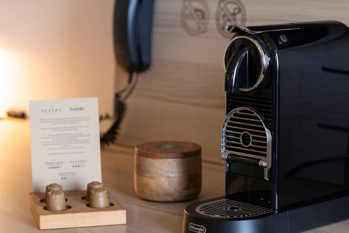 Kaffee und/oder Kaffeemaschine