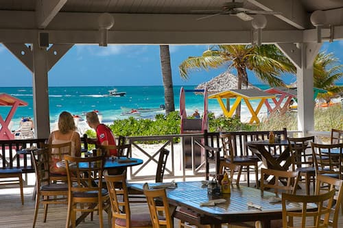 Breakfast, lunch, dinner served; local and international cuisine