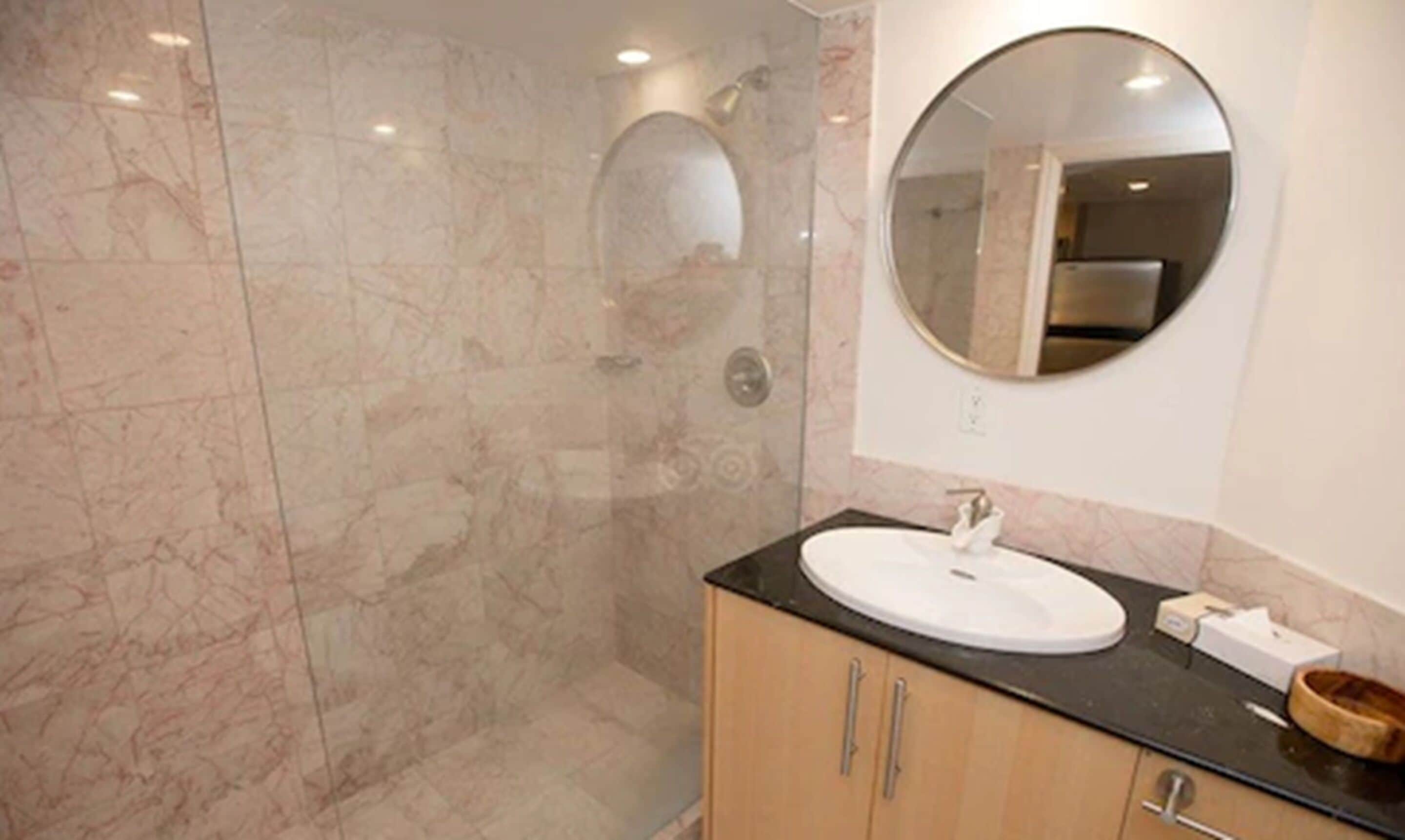 condo, 1 bedroom | bathroom | free toiletries, hair dryer, towels