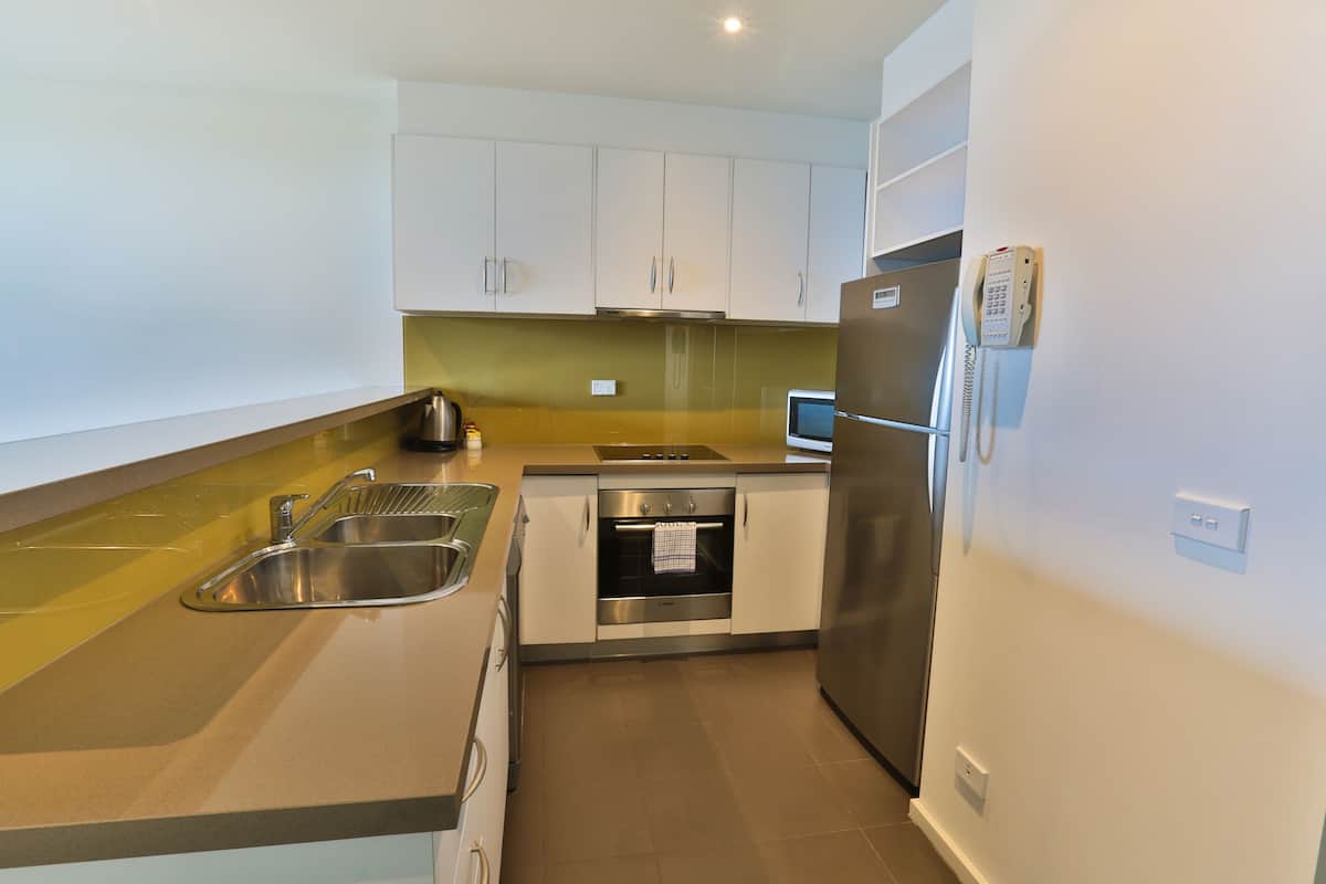 2 bedroom luxury spa apartment-open plan | in-room dining