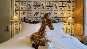 1 bedroom, premium bedding, Select Comfort beds, free WiFi