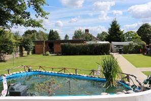 Exterior - Anand Lodge (Royal Tunbridge Wells)