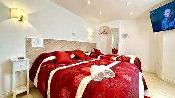 Edredons de pluma, camas Select Comfort, ferros/tábuas de passar roupa