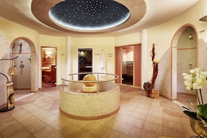 Sauna, hot tub, steam room, aromatherapy, sports massages