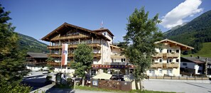 Exterior - Zirbenhotel Steiger (Neukirchen am Grossvenediger)