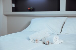 Hypo-allergenic bedding, in-room safe, desk, soundproofing - My Hotel Fribourg (Givisiez)