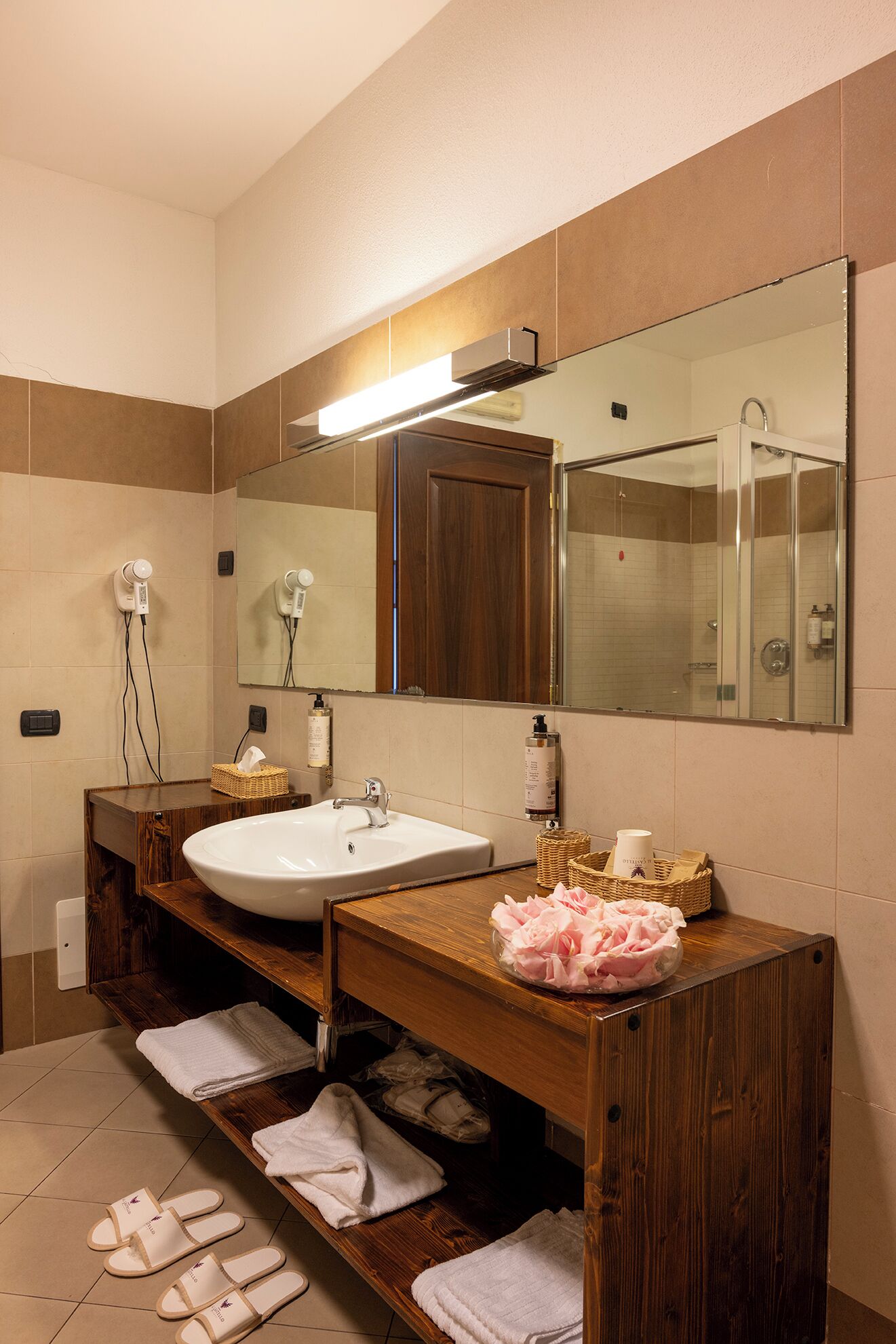 classic quadruple room | bathroom | combined shower/bathtub, rainfall showerhead, designer toiletries