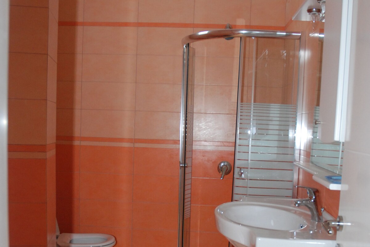 Suite | Bathroom