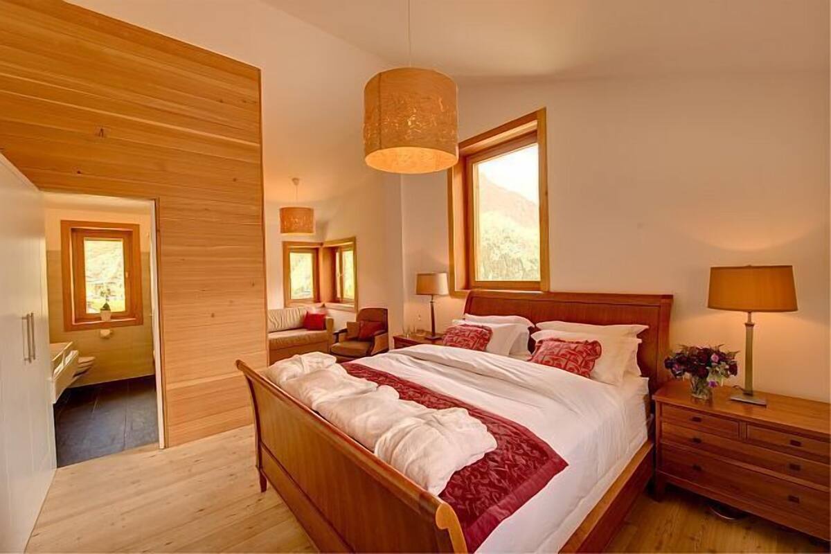Casa, 4 habitaciones, baño privado