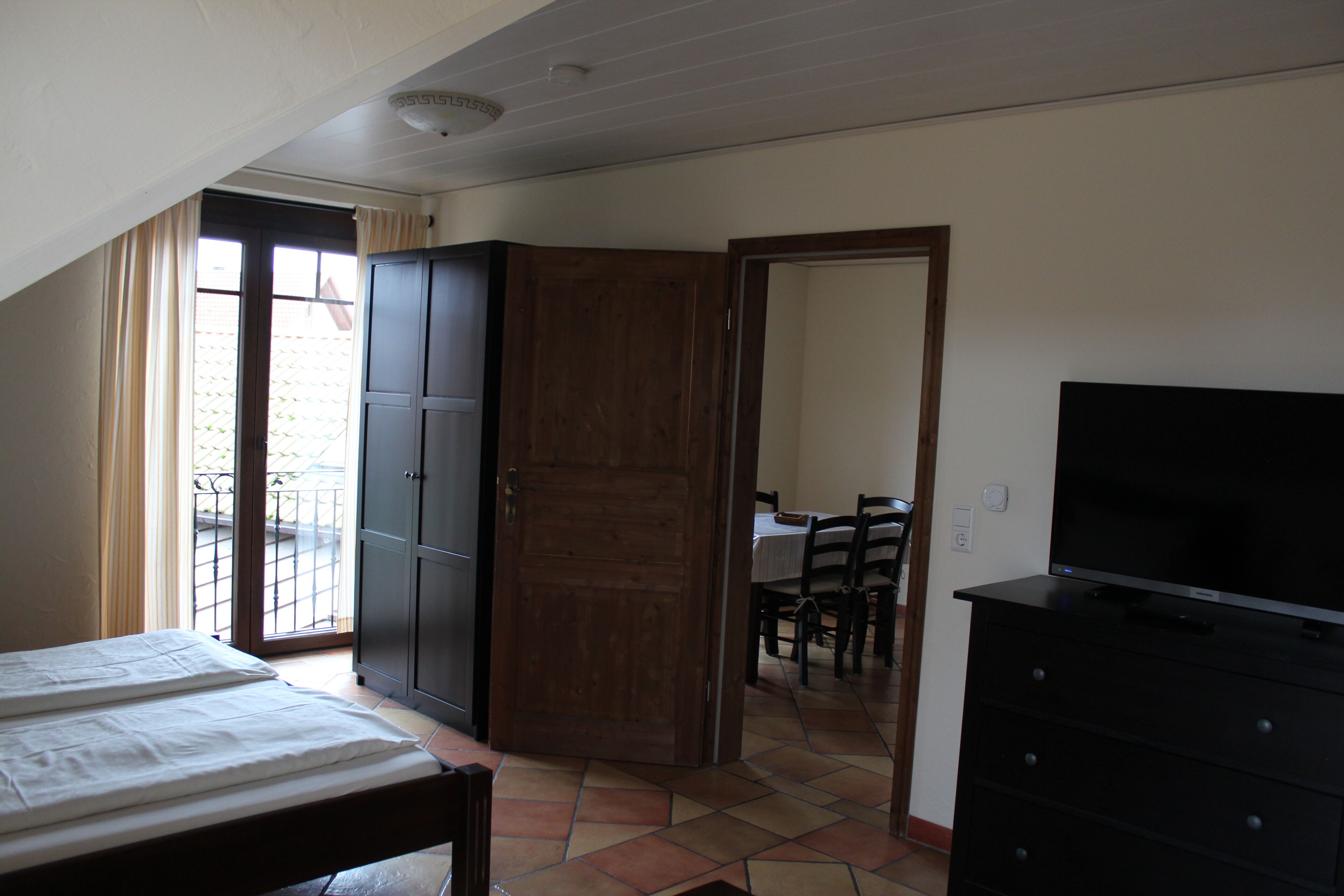 standard apartment, 2 bedrooms, balcony | 2 bedrooms, minibar, free wifi, bed sheets
