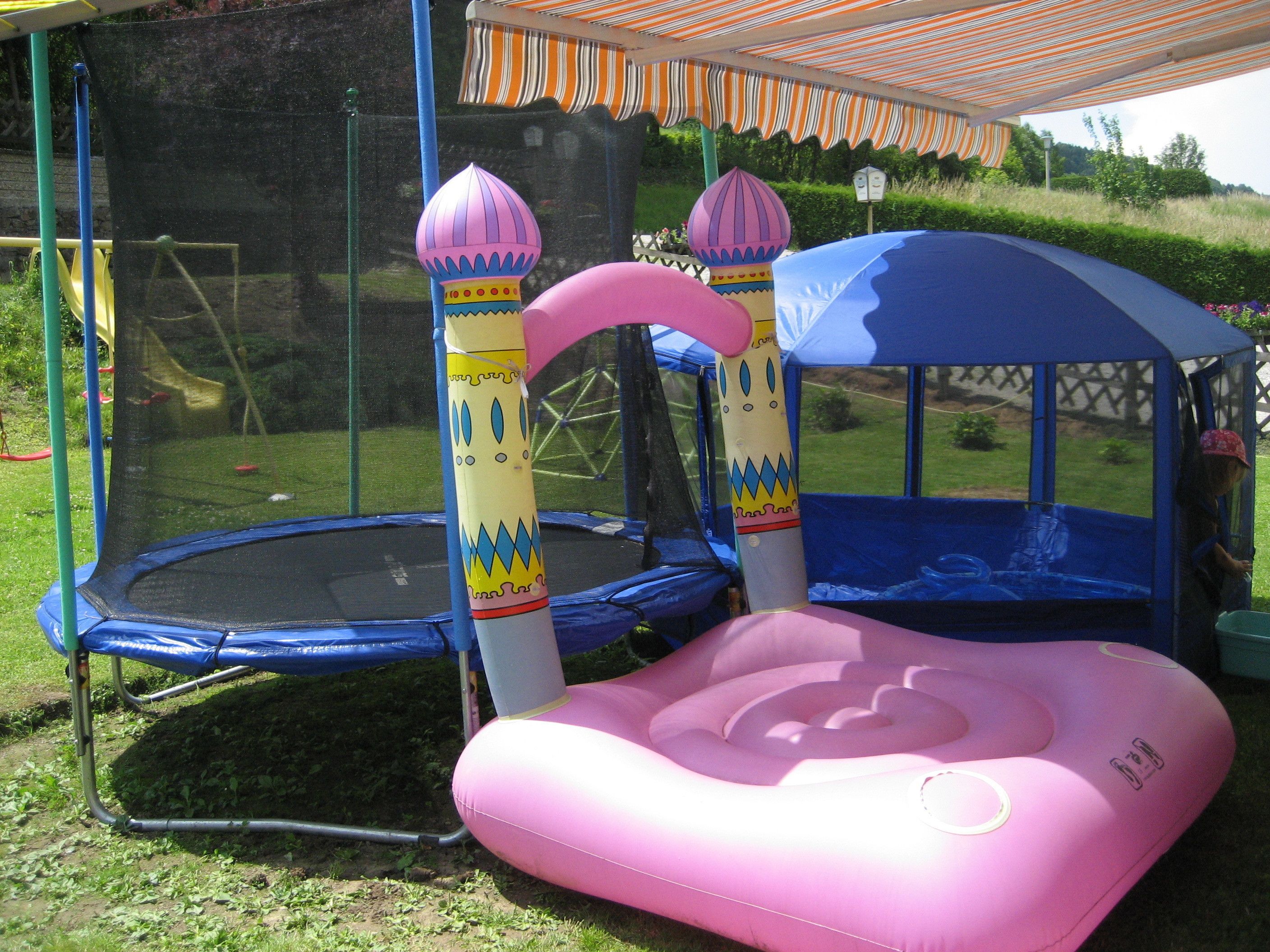 Children's play area - outdoor