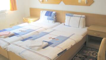 Double Room | Pillowtop beds, in-room safe, desk, cribs/infant beds