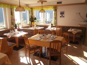 Dining - Pension Feiken (Waldkirchen am Wesen)