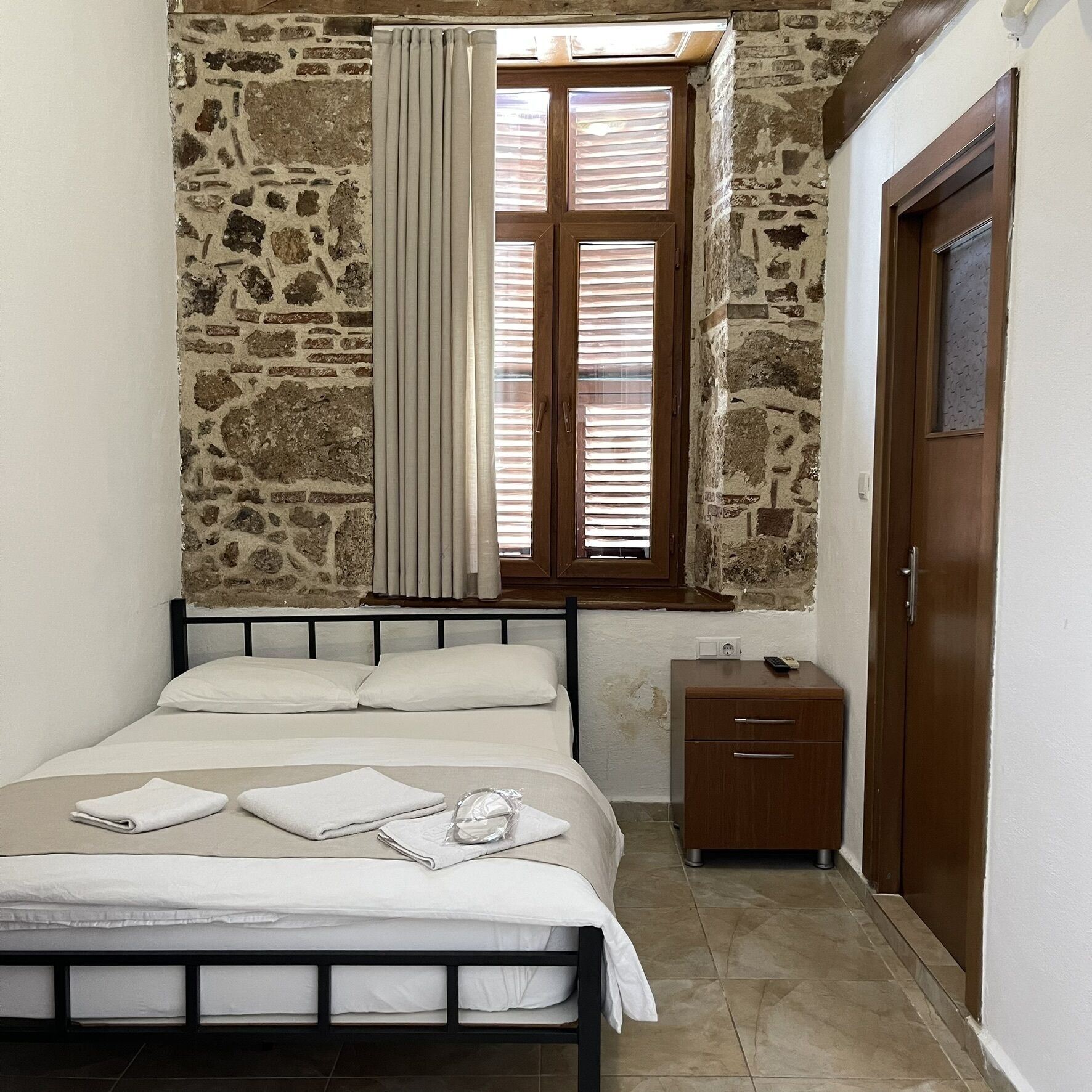 standard single room | free wifi