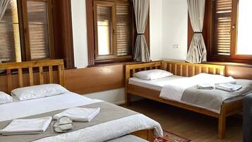 Family Room | Free WiFi