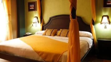 Habitación doble tradicional, 1 cama Queen size | Sábanas de algodón egipcio, ropa de cama de alta calidad y edredón