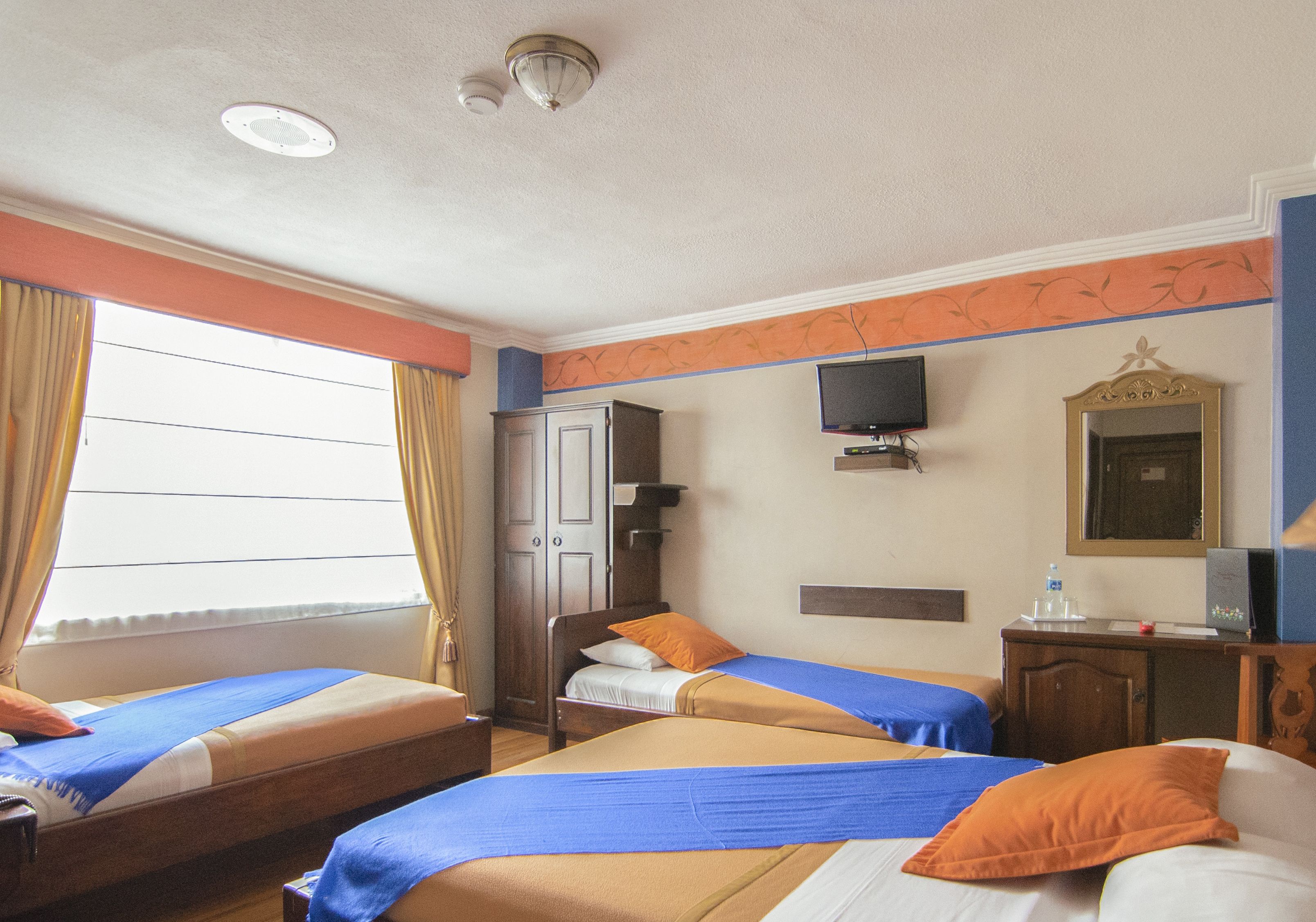 egyptian cotton sheets, down duvets, minibar, in-room safe