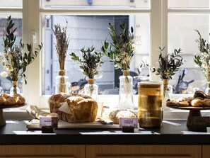 Petit déjeuner continental compris tous les jours