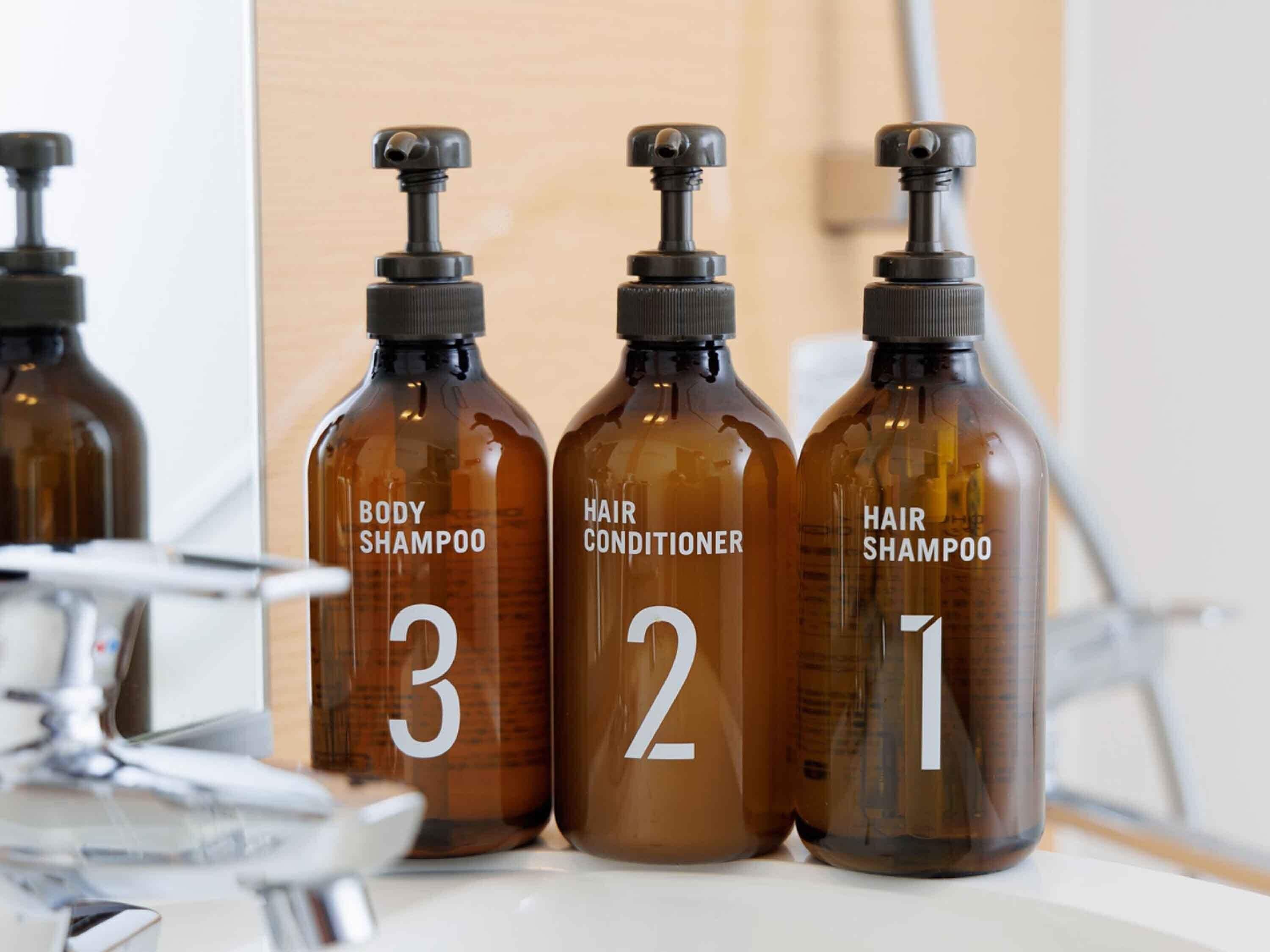 1 bedroom, desk, free wifi, bed sheets