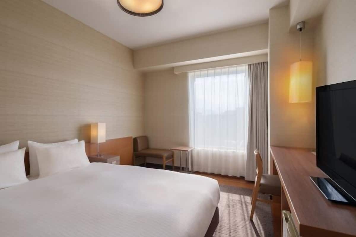 Schreibtisch, kostenloses WLAN, Bettwäsche