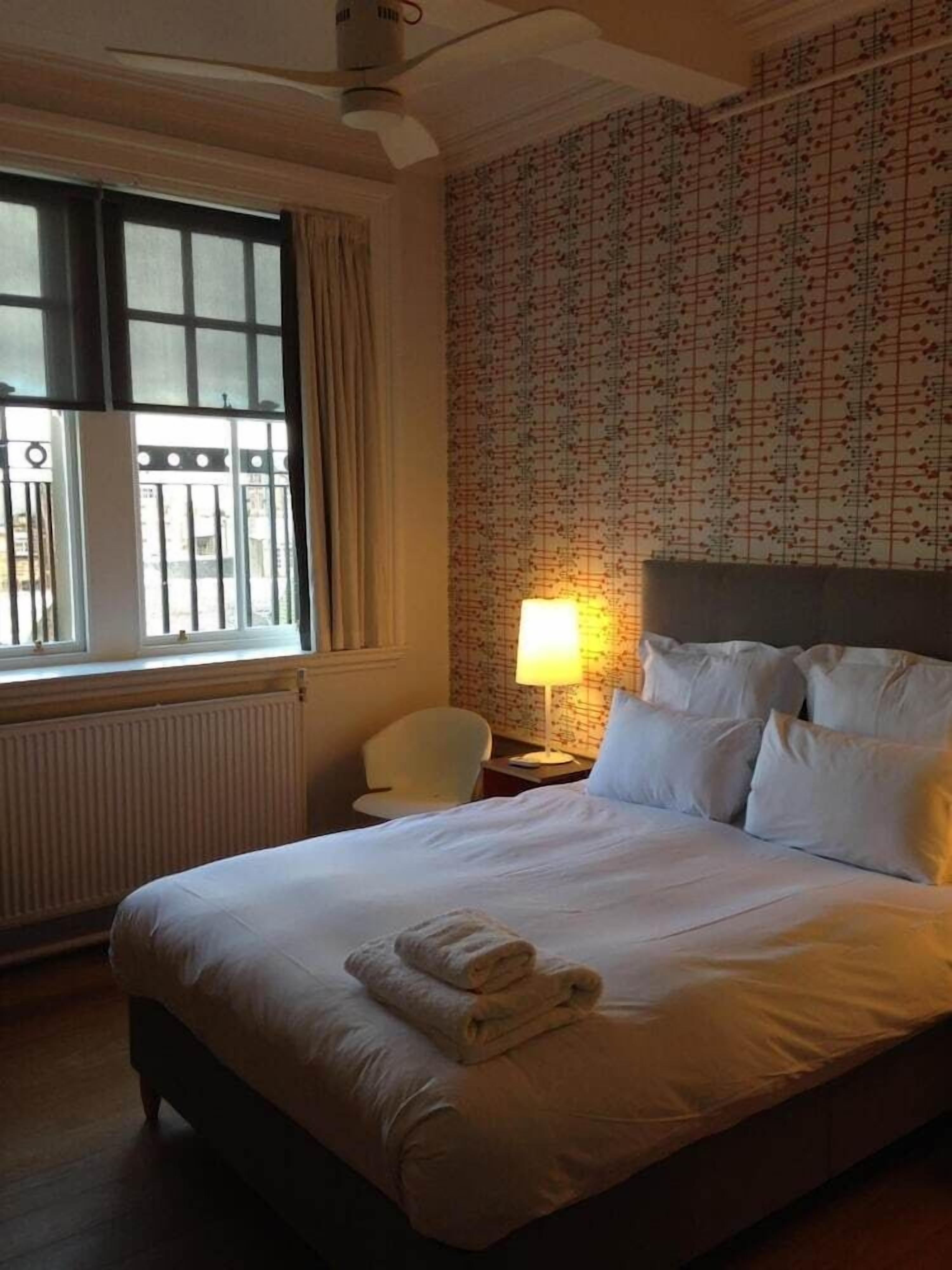 egyptian cotton sheets, hypo-allergenic bedding, individually decorated