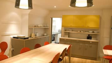 FrĂŒhstĂŒck und Abendessen, lokale KĂŒche