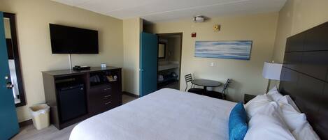 Habitación estándar, 1 cama de matrimonio grande, no fumadores | Ropa de cama de alta calidad y cortinas opacas