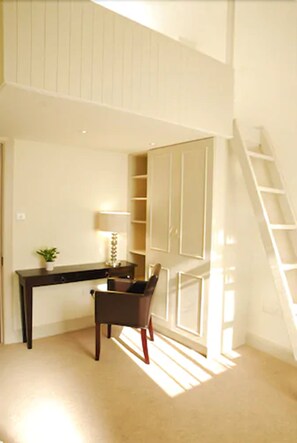 Loft, 1 Double Bed, Ensuite (bed on mezzanine) | Living area | LED TV - My Edinburgh Life (Edinburgh)