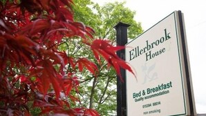 A sign for 'Ellerbrook House' offering bed and breakfast with a non-smoking policy. - Ellerbrook House (Windermere)